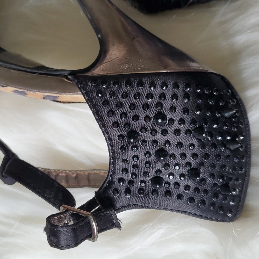 DIVA Lounge T-strap studded platform heels - Picture 11 of 16